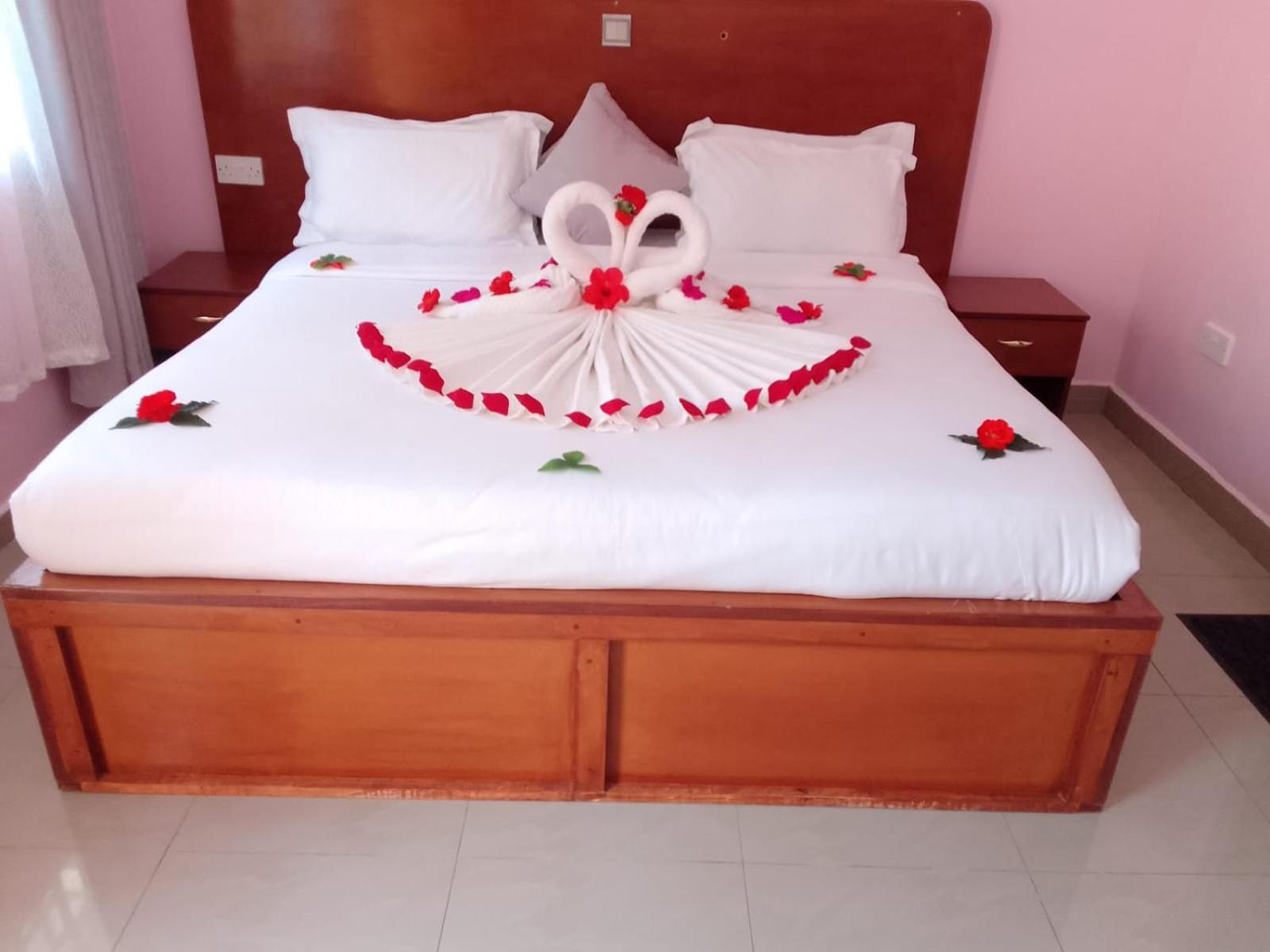 Juniper Park Resort Nyahururu Экстерьер фото